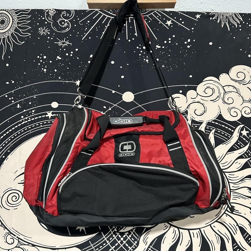 OGIO Crunch Duffel Bag Men's Black Nylon Detachable Adjustable Shoulder Strap